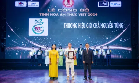 Giò Chả Nguyễn Tùng vinh dự nhận giải thưởng "Tinh Hoa Ẩm Thực Việt" 2024